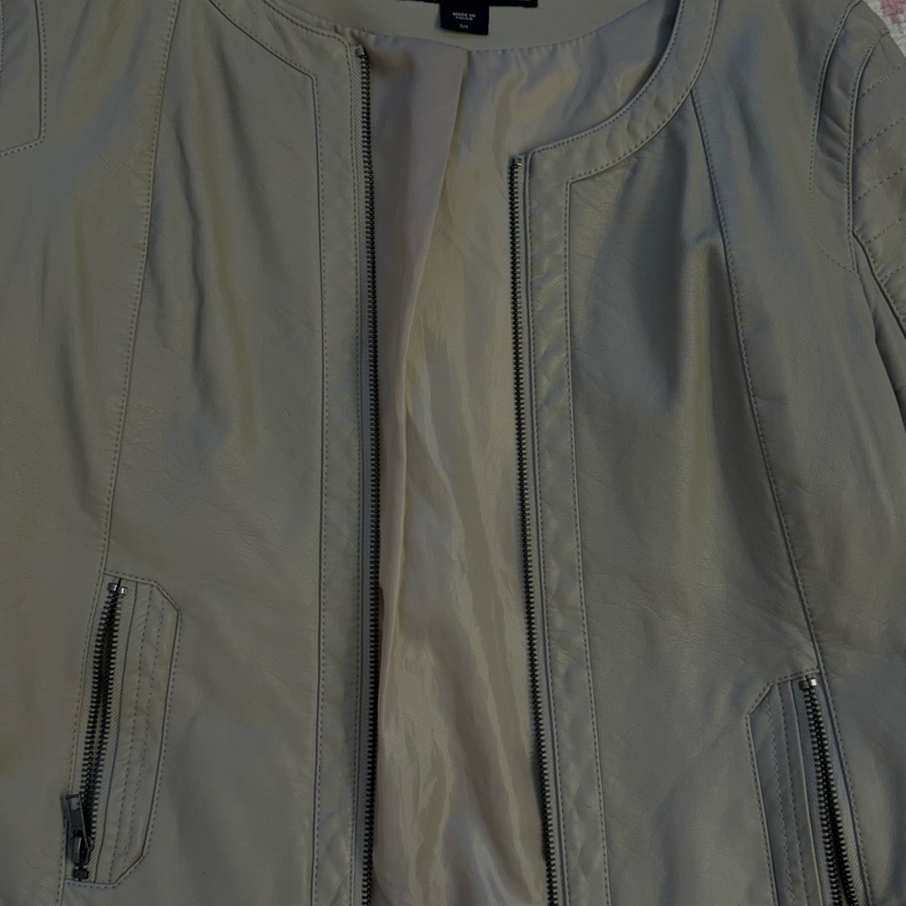 Women's Gray Jacket